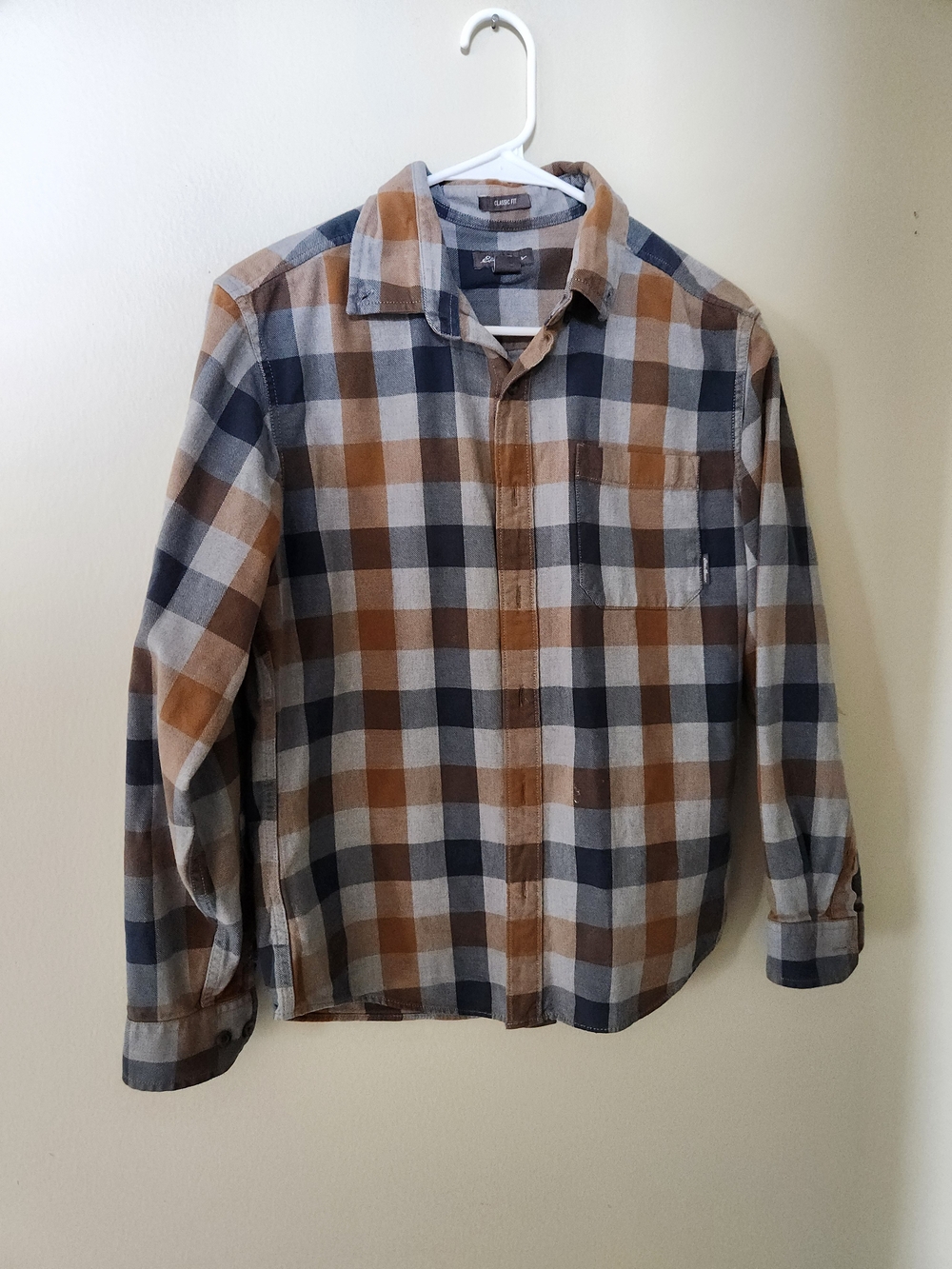Eddie Bauer Plaid Button-Down Shirt in Brown & Blue